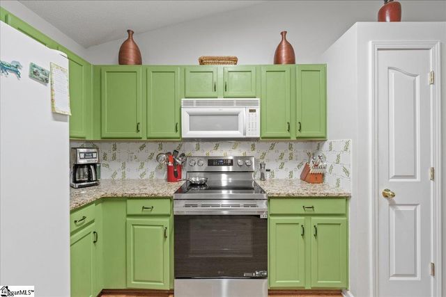 658 Timber Walk Drive, Simpsonville, SC 29681