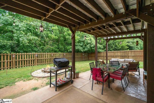 658 Timber Walk Drive, Simpsonville, SC 29681