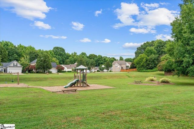 658 Timber Walk Drive, Simpsonville, SC 29681