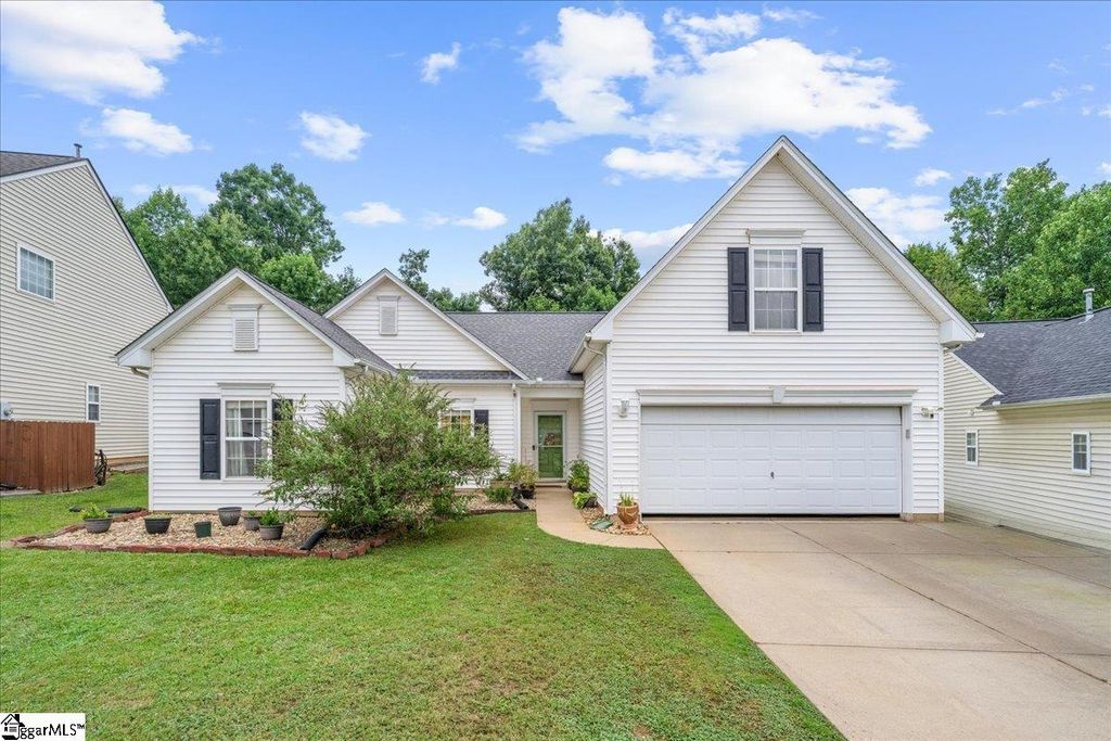 658 Timber Walk Drive, Simpsonville, SC 29681