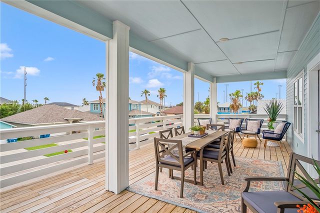 518 Aransas Channel, Port Aransas, TX 78373