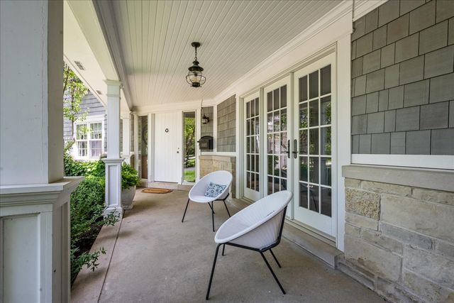1087 Bluff Road, Glencoe, IL 60022