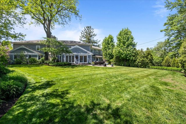1087 Bluff Road, Glencoe, IL 60022