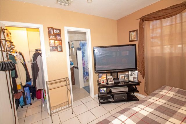 14982 SW 297th Ter, Homestead, FL 33033