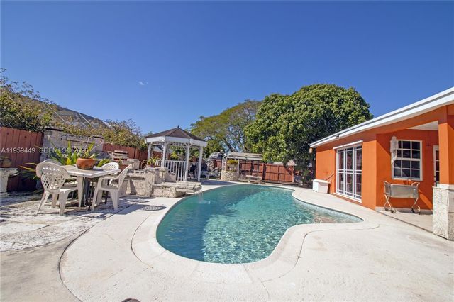 14982 SW 297th Ter, Homestead, FL 33033