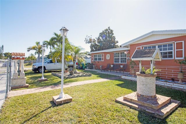 14982 SW 297th Ter, Homestead, FL 33033