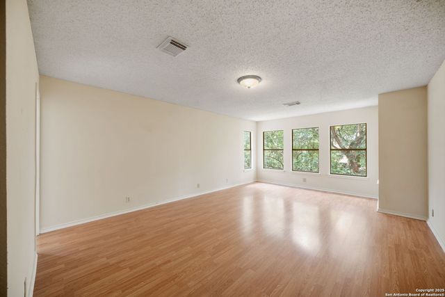 7734 Falcon Oak, San Antonio, TX 78249