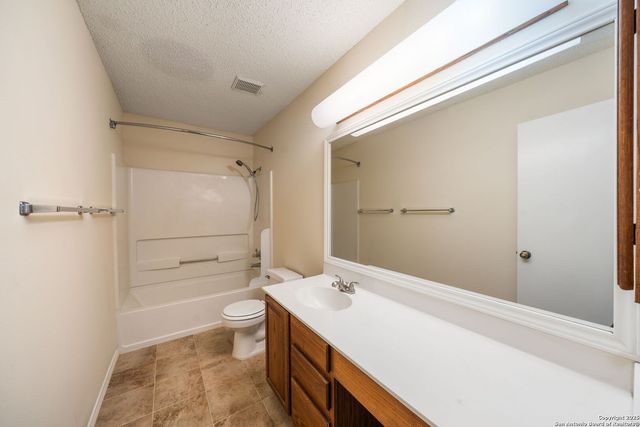7734 Falcon Oak, San Antonio, TX 78249