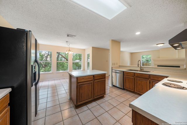 7734 Falcon Oak, San Antonio, TX 78249