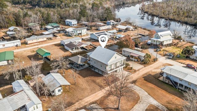 51 Childers Lane, Freeport, FL 32439