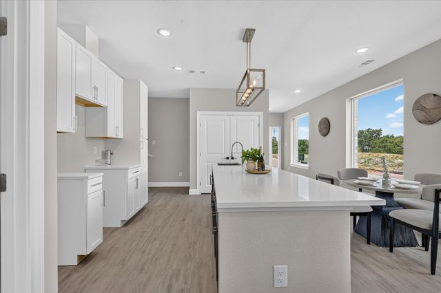 804 Premier, Grand Prairie, TX 75051