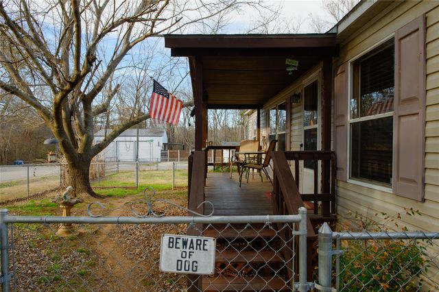 336 Heddingham Drive, Gordonville, TX 76245