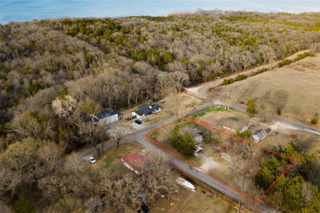 336 Heddingham Drive, Gordonville, TX 76245