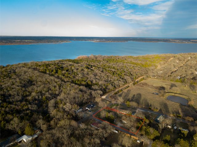 336 Heddingham Drive, Gordonville, TX 76245