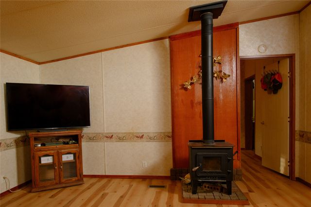 336 Heddingham Drive, Gordonville, TX 76245