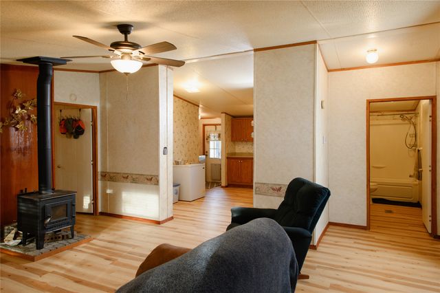 336 Heddingham Drive, Gordonville, TX 76245