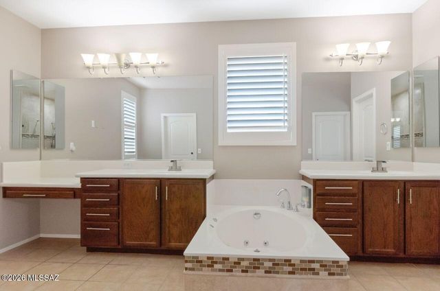 12985 N Carlsbad Place, Oro Valley, AZ 85755
