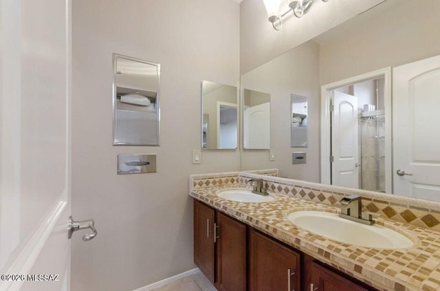 12985 N Carlsbad Place, Oro Valley, AZ 85755