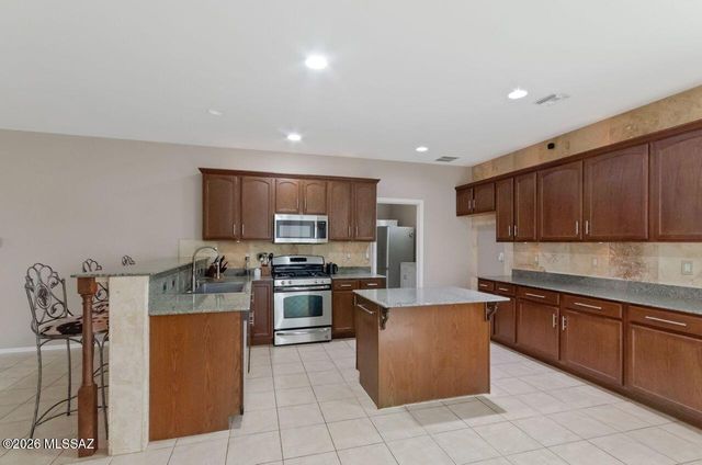12985 N Carlsbad Place, Oro Valley, AZ 85755