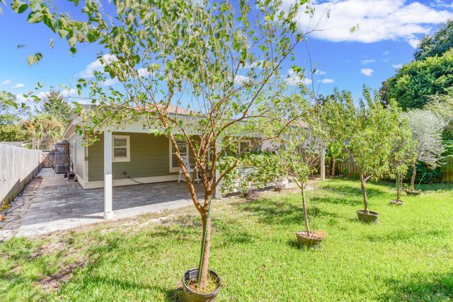 329 Main Street, Destin, FL 32541