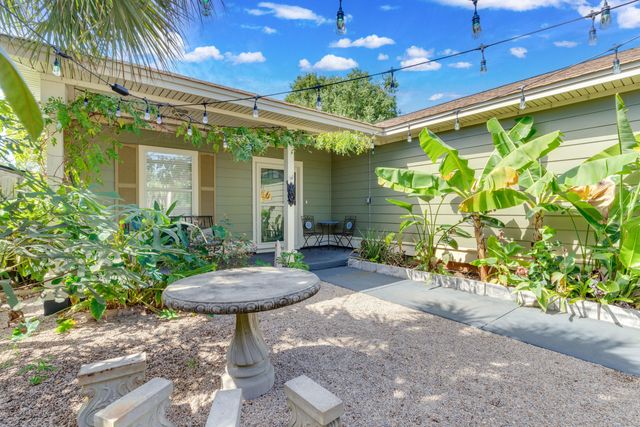 329 Main Street, Destin, FL 32541