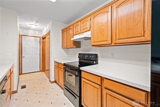 9528 Summer Wind Trail, Miamisburg, OH 45342