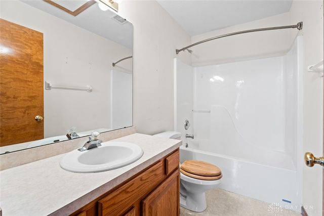 9528 Summer Wind Trail, Miamisburg, OH 45342