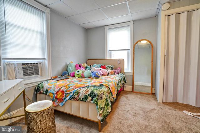 122 FAIRVIEW RD, Woodlyn, PA 19094