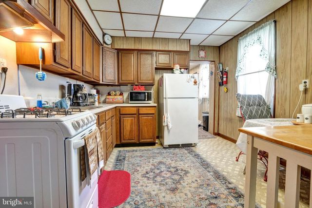 122 FAIRVIEW RD, Woodlyn, PA 19094