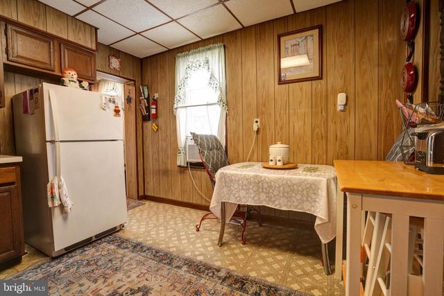 122 FAIRVIEW RD, Woodlyn, PA 19094