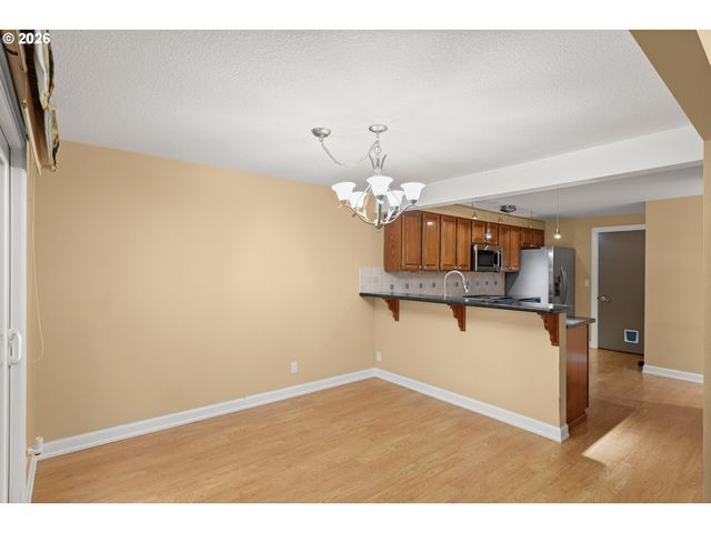 7859 Sw RAINTREE Dr, Beaverton, OR 97008