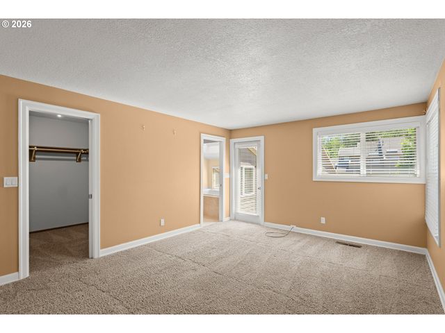 7859 Sw RAINTREE Dr, Beaverton, OR 97008