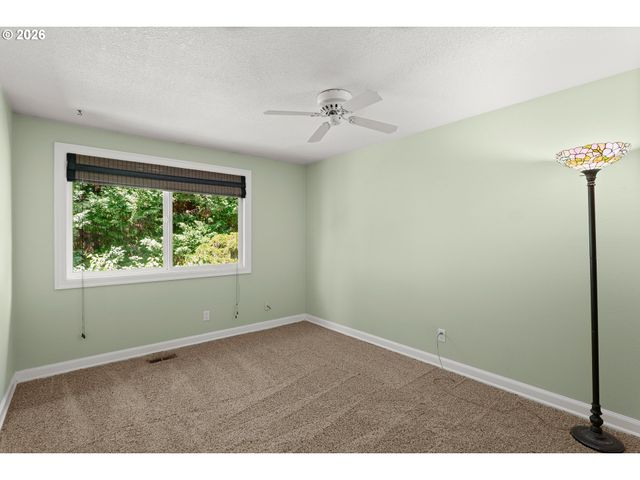 7859 Sw RAINTREE Dr, Beaverton, OR 97008