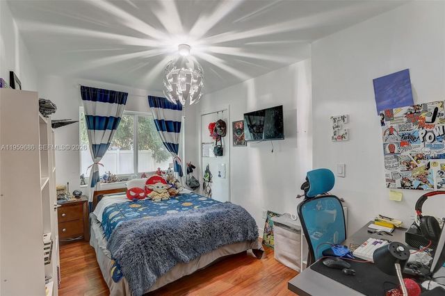 14530 Garden Dr, Miami, FL 33168