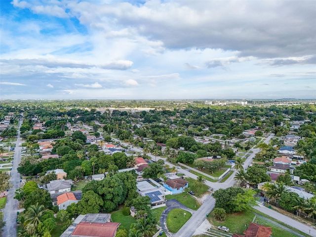 14530 Garden Dr, Miami, FL 33168