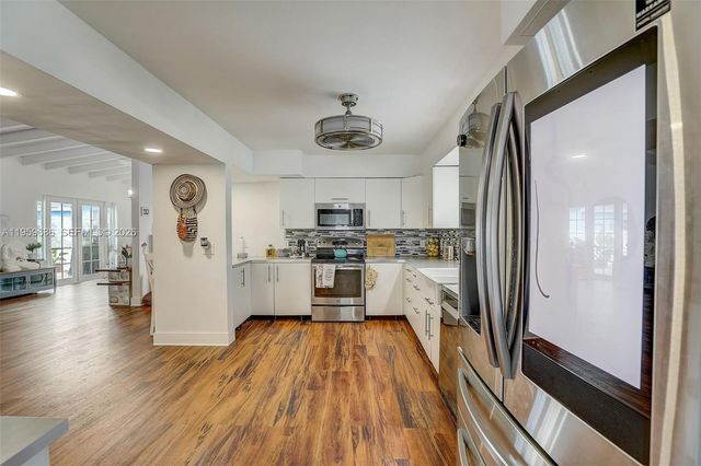 14530 Garden Dr, Miami, FL 33168