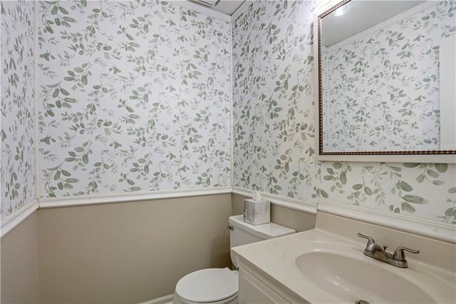 7903 Spring Valley Road, Belton, MO 64012