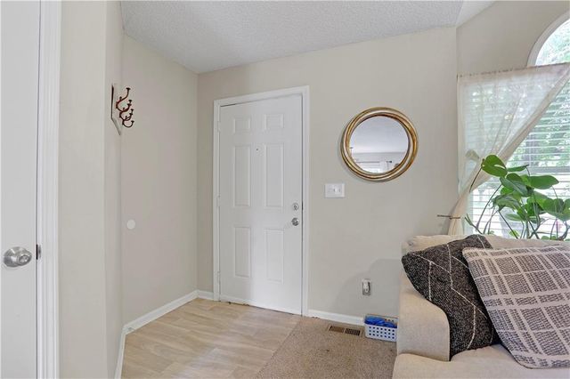 7903 Spring Valley Road, Belton, MO 64012