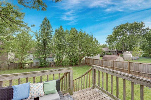 7903 Spring Valley Road, Belton, MO 64012