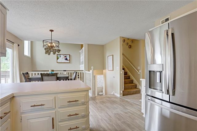 7903 Spring Valley Road, Belton, MO 64012