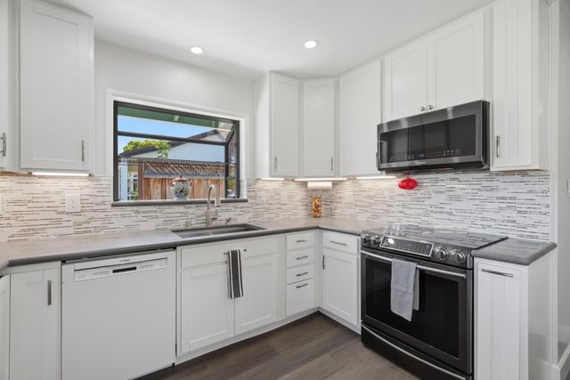 968 Madeline Lane, Santa Clara, CA 95050