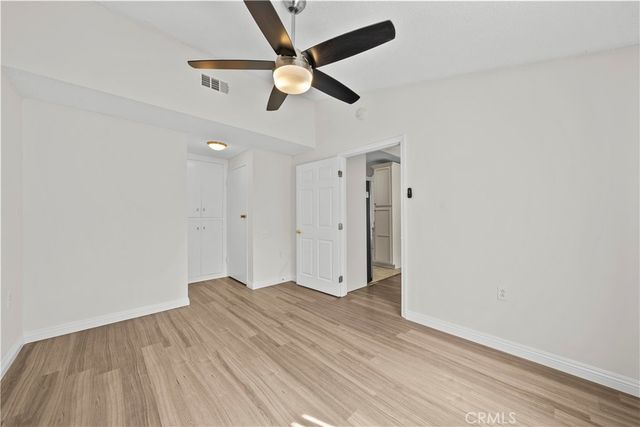 19156 Avenue Of The Oaks B, Newhall, CA 91321