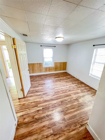 205 Pecan Street, Mount Vernon, TX 75457