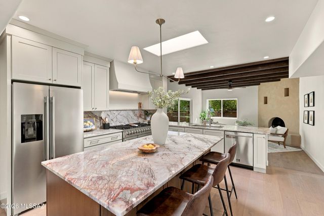4281 N Wilmot Road, Tucson, AZ 85750