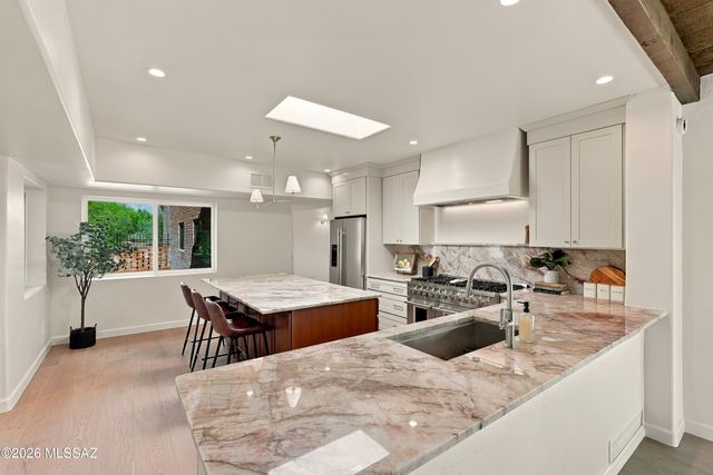 4281 N Wilmot Road, Tucson, AZ 85750