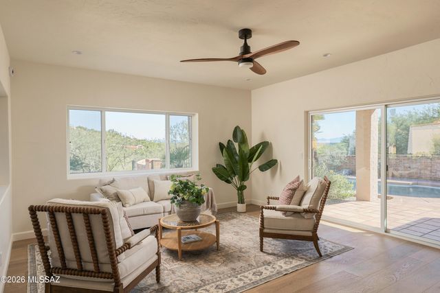 4281 N Wilmot Road, Tucson, AZ 85750