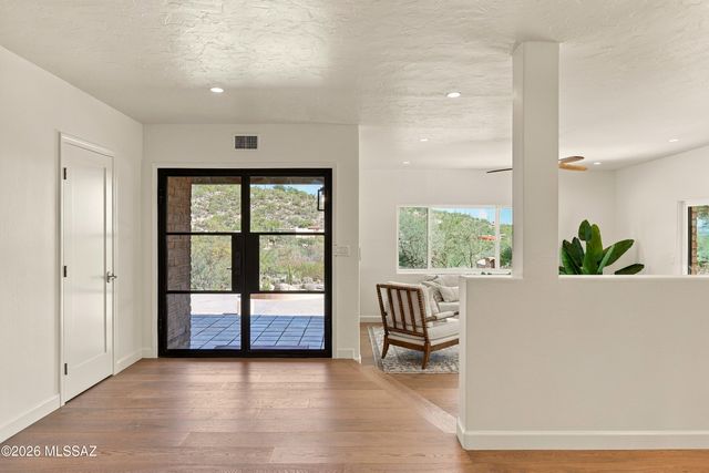 4281 N Wilmot Road, Tucson, AZ 85750