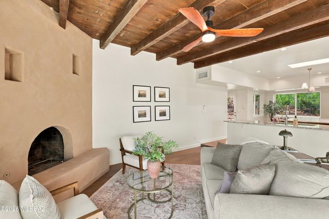 4281 N Wilmot Road, Tucson, AZ 85750