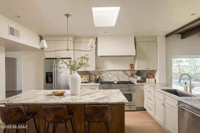 4281 N Wilmot Road, Tucson, AZ 85750