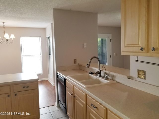 2159 ST MARTINS Drive E, Jacksonville, FL 32246